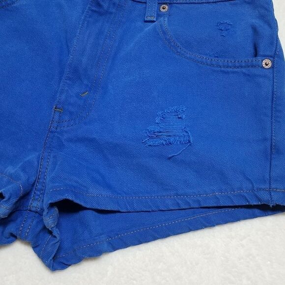 Vintage Y2K Levi's Relaxed Blue Distressed High Waisted Micro Mini. Shorts - Picture 7 of 14